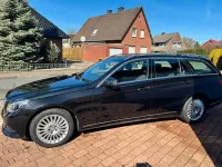 Gebraucht Mercedes E200 Elegance 136 PS (100 kW) 2014 Schwarz Limousine