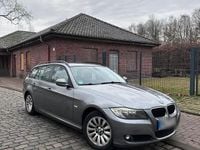 Gebraucht BMW 320 177 PS (130 kW) 2009 Grau Kombi
