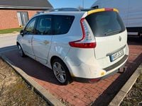 Gebraucht Renault Scénic III Bose Edition 150 PS (110 kW) 2015 Weiß Van / Kleinbus