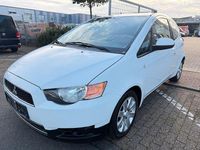 Gebraucht Mitsubishi Colt 75 PS (55 kW) 2012 Weiß Kleinwagen