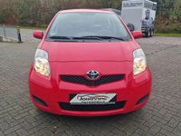 Gebraucht Toyota Yaris Cool 69 PS (50 kW) 2011 Rot Kleinwagen