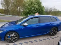 Gebraucht VW Golf VIII R 333 PS (244 kW) 2025 Blau Kombi