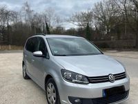Gebraucht VW Touran 105 PS (77 kW) 2012 Silber Van / Kleinbus