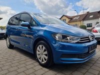 Gebraucht VW Touran 150 PS (110 kW) 2017 Blau Van / Kleinbus