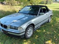 Gebraucht BMW 318 Cabriolet 116 PS (85 kW) 1999 Silber Cabrio