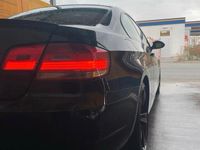 Gebraucht BMW 320 170 PS (125 kW) 2007 Schwarz Coupé