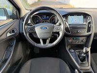 Gebraucht Ford Focus Trend 120 PS (88 kW) 2017 Weiß Kombi