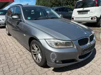 Gebraucht BMW 318 Comfort Edition 143 PS (105 kW) 2011 Grau Kombi