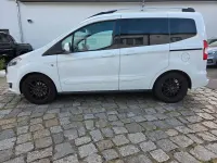 Gebraucht Ford Tourneo Courier Trend 101 PS (74 kW) 2018 Weiß Van / Kleinbus