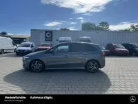 Gebraucht Mercedes B200 AMG 163 PS (119 kW) 2025 Lack mountaingrau (metallic) Van / Kleinbus