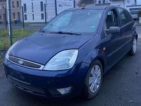 Usata Ford Fiesta Trend 80 CV (58 kW) 2003 Blu Utilitaria