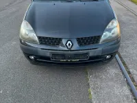 Gebraucht Renault Clio II 58 PS (42 kW) 2002 Schwarz Kleinwagen