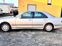 Gebraucht Mercedes E240 Elegance 170 PS (125 kW) 2000 Silber Limousine