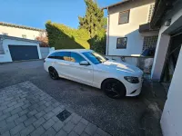 Gebraucht Mercedes C180 156 PS (114 kW) 2018 Weiß Limousine