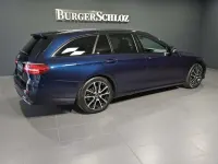 Gebraucht Mercedes E220 Night 194 PS (142 kW) 2019 Cavansitblau metallic Limousine