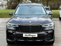 Gebraucht BMW X7 M Sport 530 PS (389 kW) 2022 Blacksapphire metallic (metallic) SUV