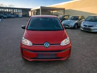 Usado VW up! 60 CV (44 kW) 2017 Rojo Utilitario