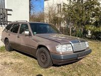 Gebraucht Mercedes E220 132 PS (97 kW) 1987 Braun Kombi
