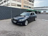 Gebraucht BMW 530 Comfort Edition 258 PS (189 kW) 2014 Blau Kombi