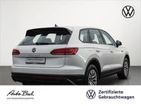 Gebraucht VW Touareg Basis 286 PS (210 kW) 2022 Oryxwhite perlmutteffekt SUV