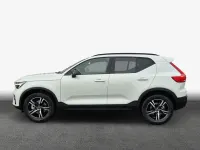 Neu Volvo XC40 Plus 163 PS (119 kW) 2026 Crystal weißperleffekt SUV