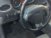 Usata Ford Focus 125 CV (91 kW) 2009 Argento Berlina
