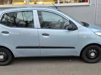 Gebraucht Hyundai i10 69 PS (50 kW) 2012 Grau Kleinwagen