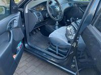 Second-hand Ford Focus 118 CP (86 kW) 2004 Negru Break