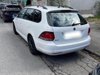 Gebraucht VW Golf VI 102 PS (75 kW) 2010 Weiß Kleinwagen