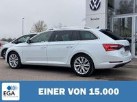 Gebraucht Skoda Superb Style 200 PS (147 kW) 2022 Weiß metallic Kombi