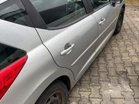 Gebraucht Peugeot 207 66 PS (48 kW) 2011 Silber Kombi