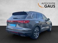 Gebraucht VW Touareg R-line 286 PS (210 kW) 2025 Grau SUV