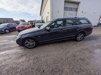 Gebraucht Mercedes E220 Avantgarde 170 PS (125 kW) 2011 Grau Kombi