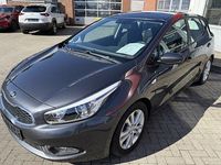 Gebraucht Kia Ceed Vision 100 PS (73 kW) 2015 Grau Kleinwagen