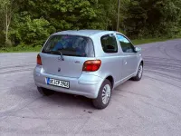 Gebraucht Toyota Yaris 89 PS (65 kW) 2004 Grau Kleinwagen