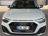 Gebraucht Audi A1 S-Line 207 PS (152 kW) 2025 Grau SUV