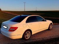 Gebraucht Mercedes C220 Elegance 170 PS (125 kW) 2014 Weiß Limousine