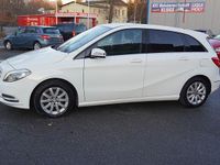 Gebraucht Mercedes B180 156 PS (114 kW) 2016 Weiß Van / Kleinbus