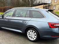 Gebraucht Skoda Superb Style 190 PS (139 kW) 2017 Blau Kombi