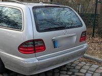 Gebraucht Mercedes E320 Avantgarde 197 PS (144 kW) 2002 Silber Kombi