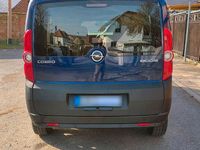 Second-hand Opel Combo 90 CP (66 kW) 2015 Albastru Monovolum