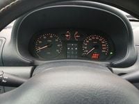 Gebraucht Renault Clio II 58 PS (42 kW) 2000 Grau Limousine