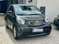 Gebraucht Toyota iQ 68 PS (50 kW) 2009 Schwarz Kleinwagen