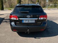 Gebraucht Toyota Avensis 150 PS (110 kW) 2012 Schwarz Kombi