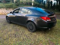 gebraucht Opel Insignia 2009 Automatik Benziner - 175.000km