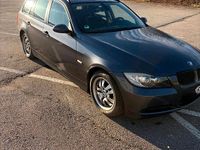 Gebraucht BMW 318 129 PS (94 kW) 2006 Grau Kombi