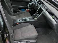 Second-hand VW Passat 150 CP (110 kW) 2018 Negru Break