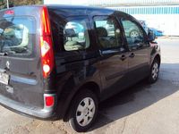 Gebraucht Renault Kangoo Privilege 106 PS (77 kW) 2009 Schwarz Van / Kleinbus