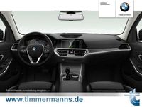 Gebraucht BMW 320 Advantage 190 PS (139 kW) 2021 Saphirschwarz (metallic) Kombi