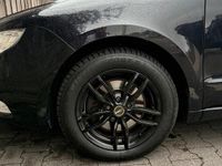 Gebraucht Skoda Superb 140 PS (102 kW) 2011 Schwarz Kombi